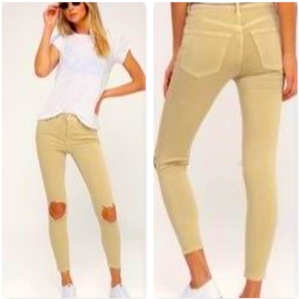 Free people busted Khaki skinny jeans knee holes